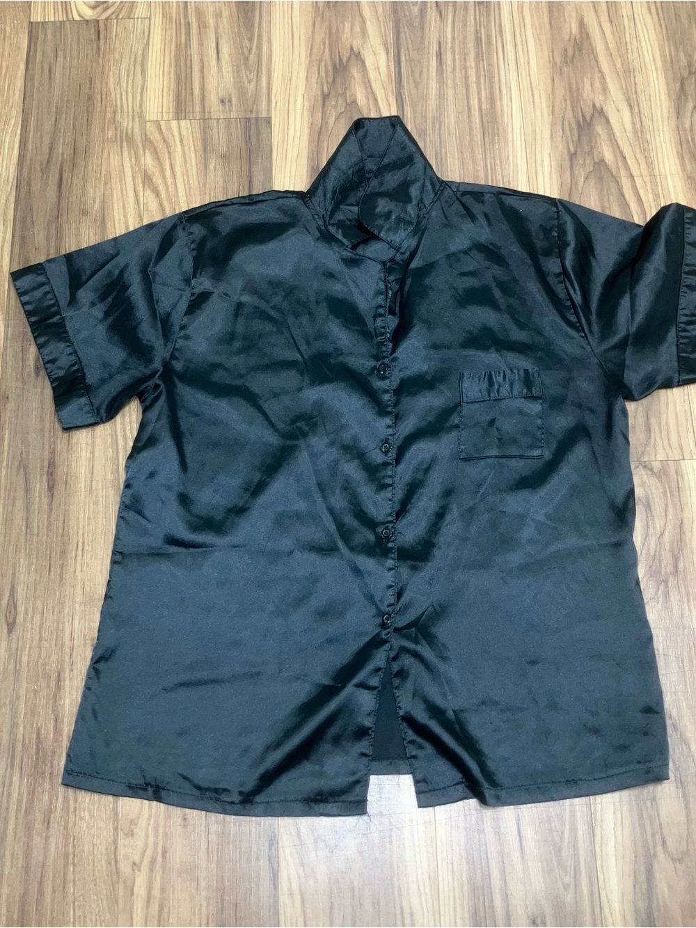Men's Black Satin Short-Sleeve Button-Up Shirt